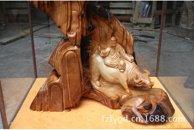 佛緣匠心 紅豆杉木雕老子出關(guān)的藝術(shù)魅力